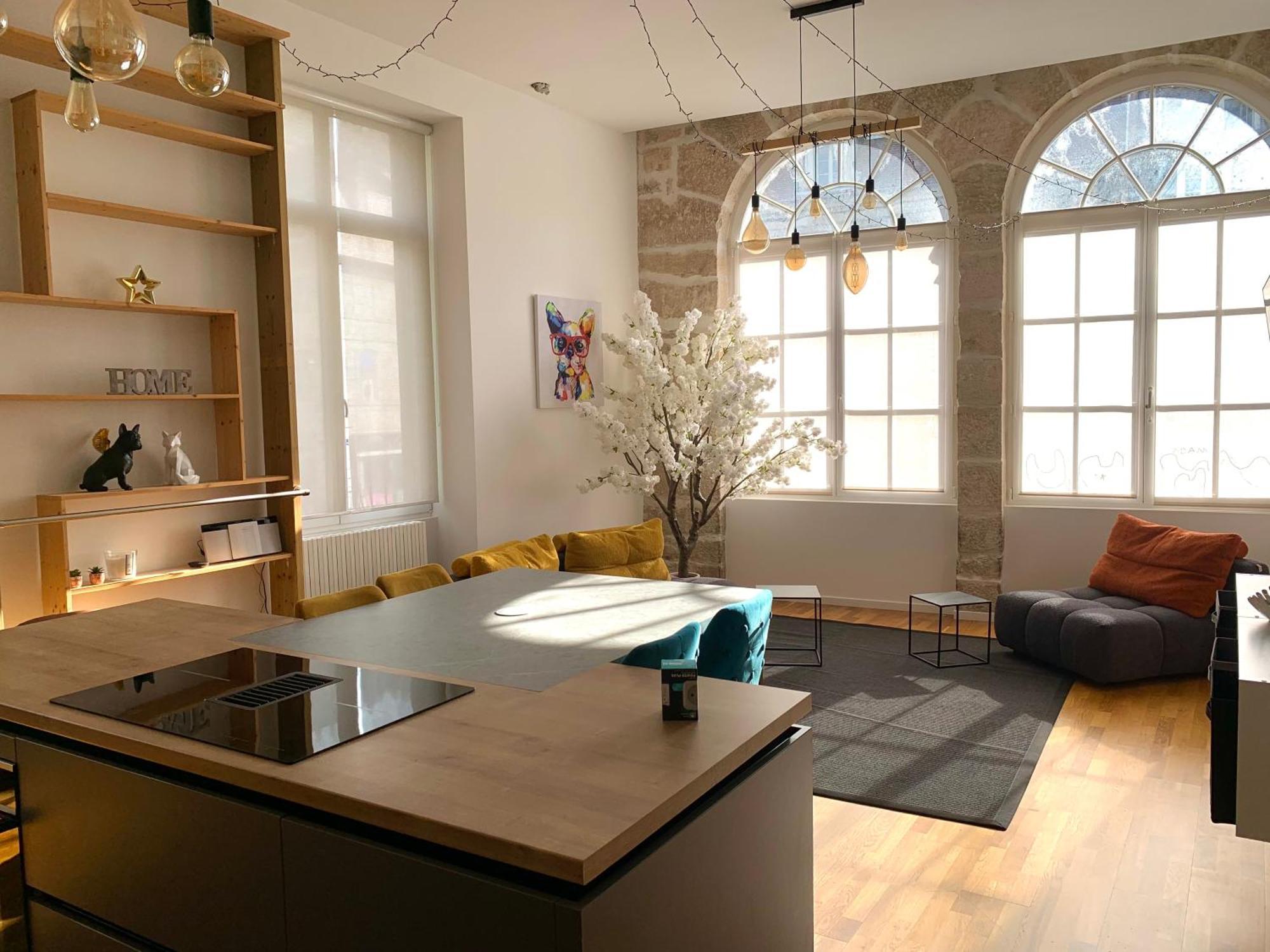 Les Fabuleux Appartements Du Coeur De Ville - Place Victor Hugo Безансон Екстер'єр фото